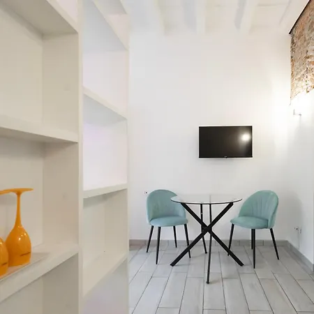 Flora 57 - Splendido Loft Nel Cuore Dei Navigli 아파트