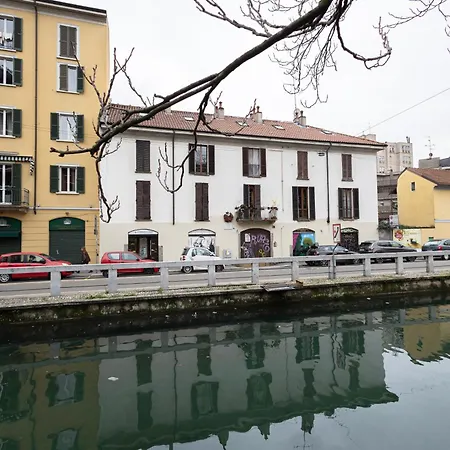아파트 Flora 57 - Splendido Loft Nel Cuore Dei Navigli