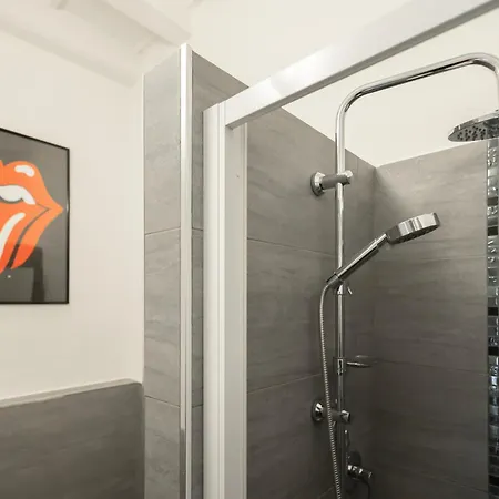 Flora 57 - Splendido Loft Nel Cuore Dei Navigli 밀라노
