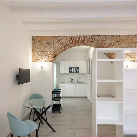 Flora 57 - Splendido Loft Nel Cuore Dei Navigli 아파트